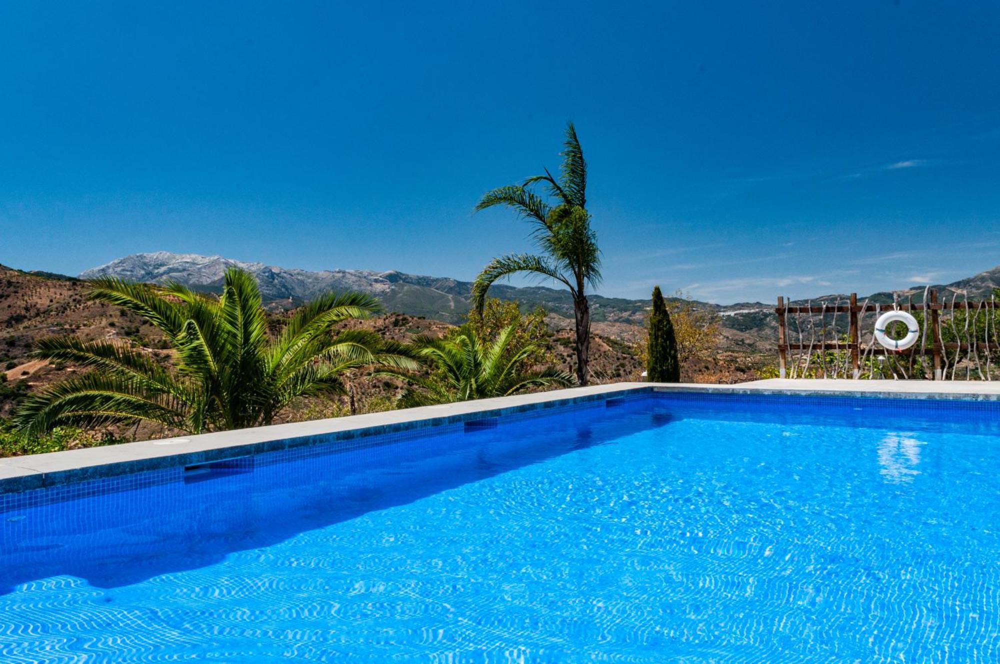 Nido Aguila Blanca Aparthotel Guaro Exterior photo