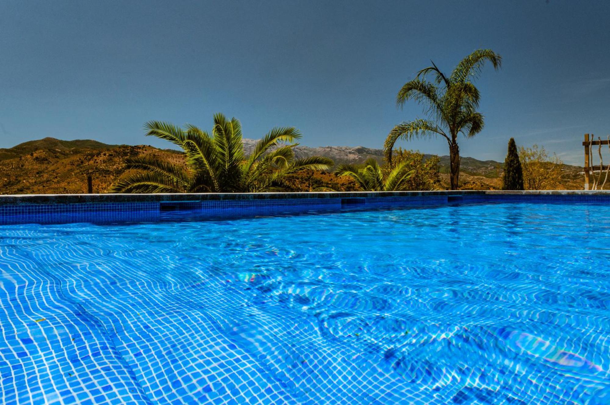 Nido Aguila Blanca Aparthotel Guaro Exterior photo